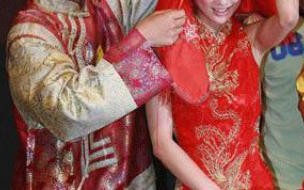 黄圣依是杨子的第几个老婆 黄圣依和六个杨子在一个群
